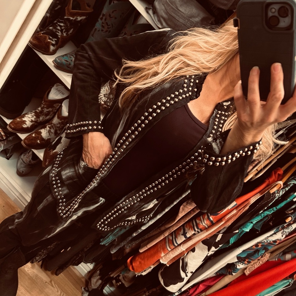 Vocal Black Tie Dye Studded Jacket and sweat pants sweat suit - Women - Picture 3 of 8